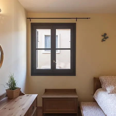 Lets Holidays Pau Moreu Apartment