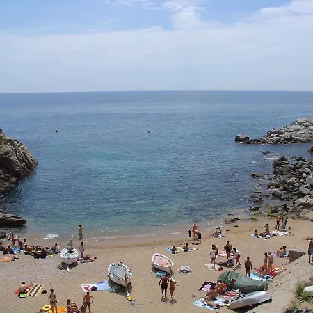 Daire Lets Holidays In The Center Of Tossa *