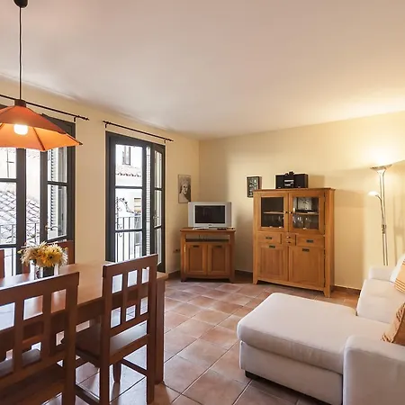 Lets Holidays Pau Moreu Apartment